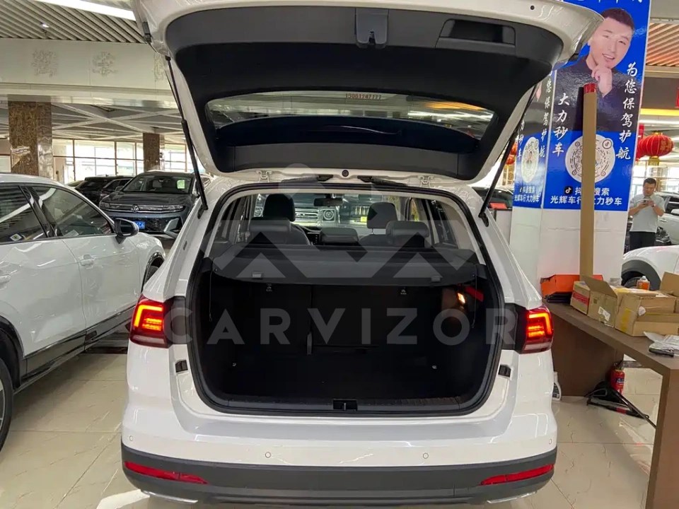 Volkswagen Tharu
