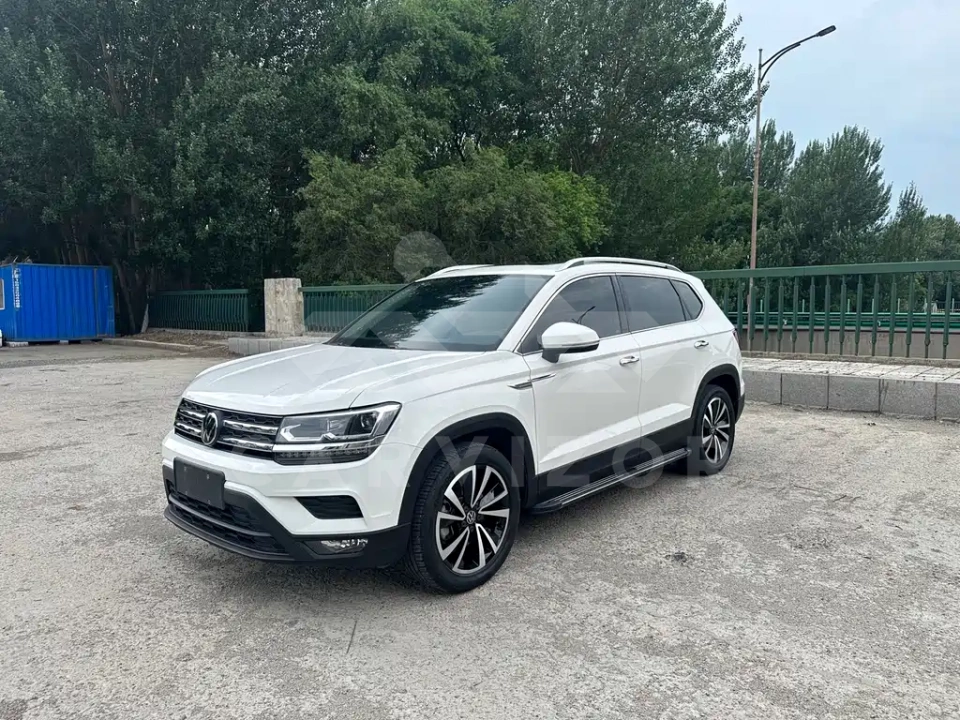 Volkswagen Tharu