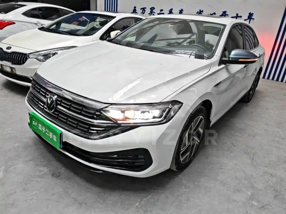 Volkswagen Sagitar