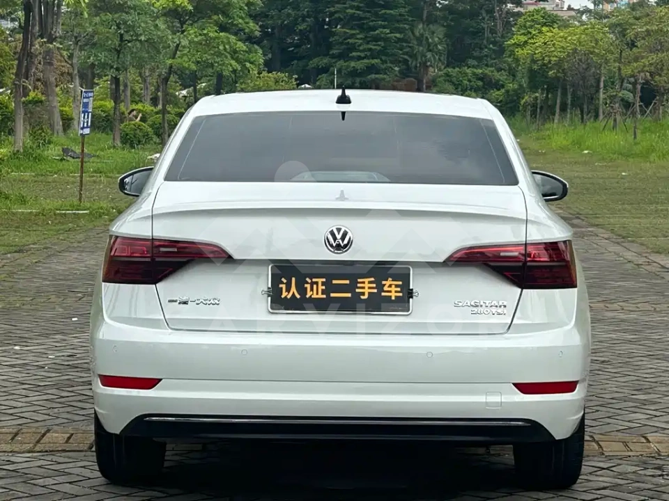 Volkswagen Sagitar