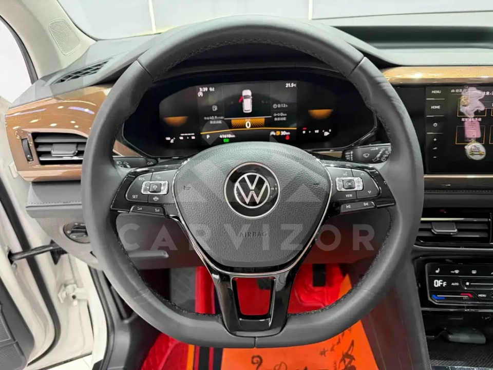 Volkswagen Tharu