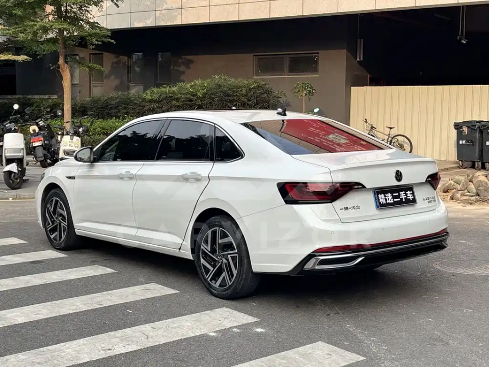 Volkswagen Sagitar