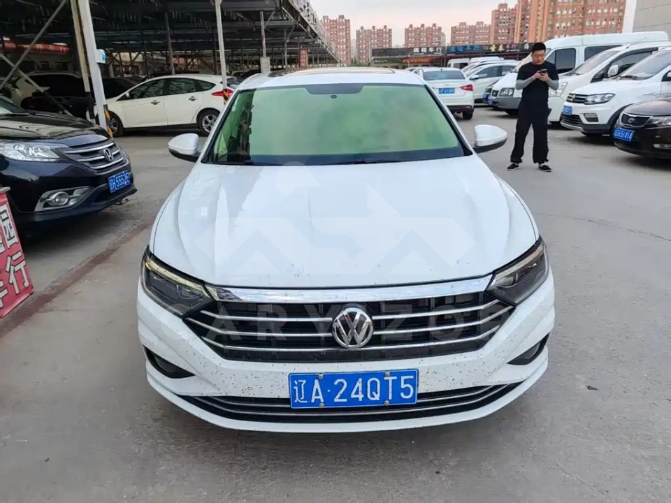 Volkswagen Sagitar