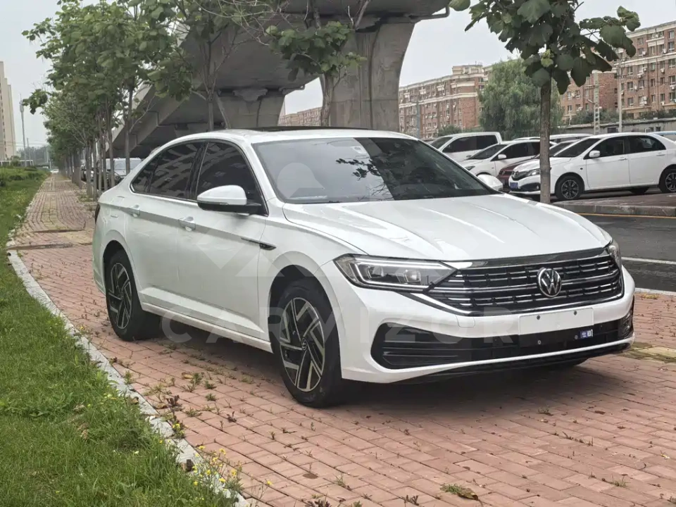 Volkswagen Sagitar