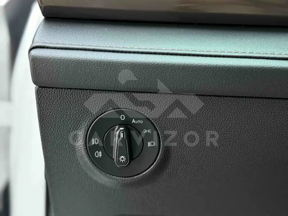 Volkswagen Tharu