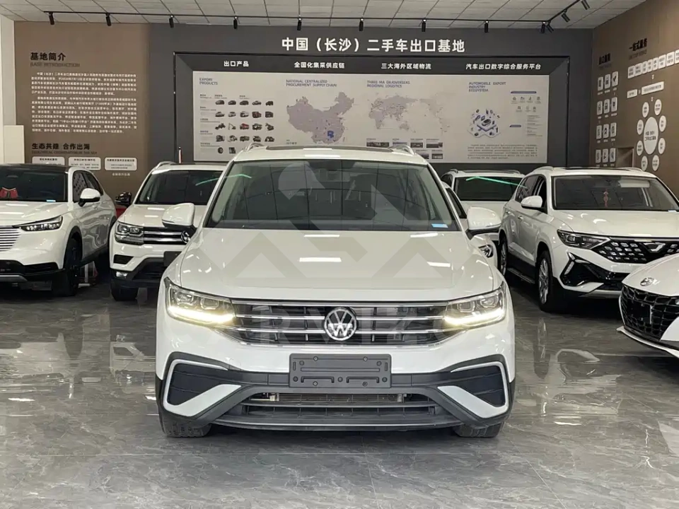 Volkswagen Tiguan L