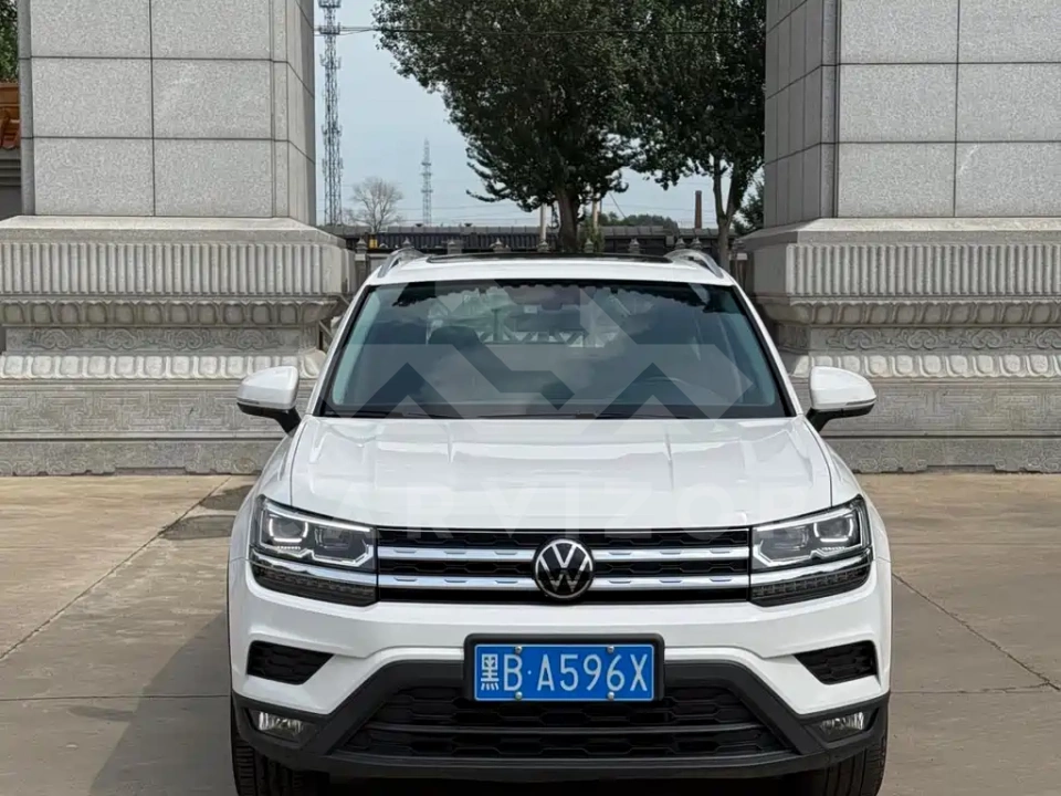 Volkswagen Tharu