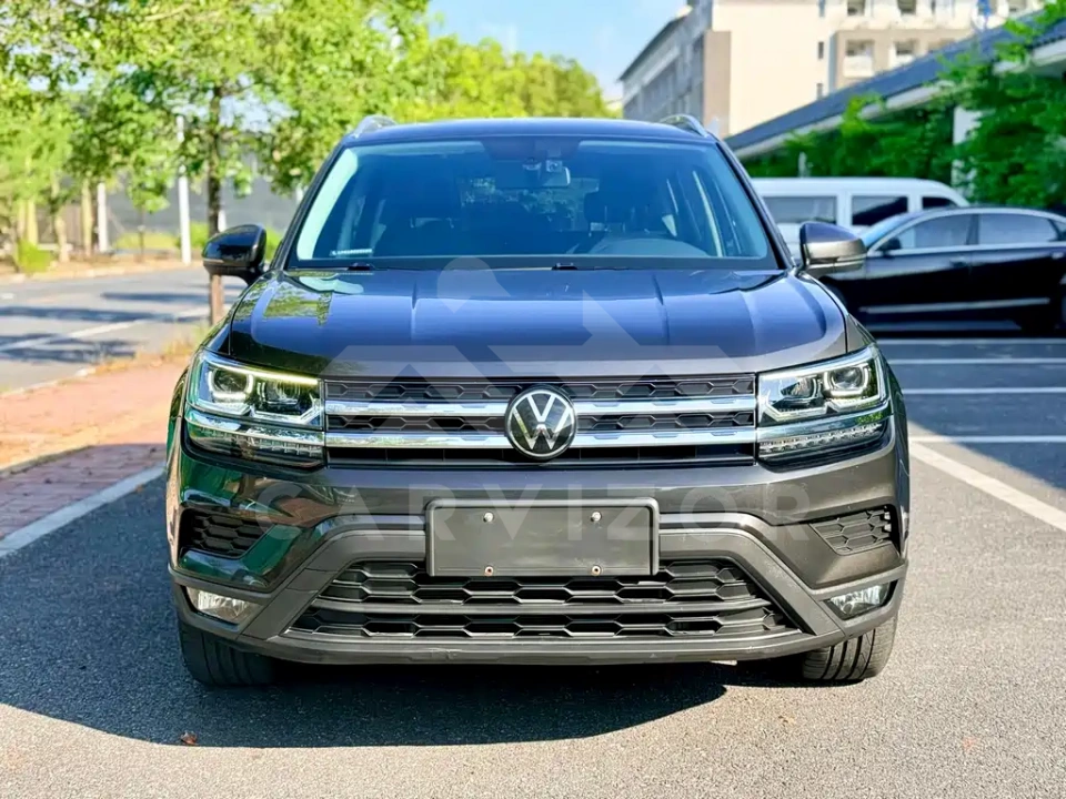 Volkswagen Tharu