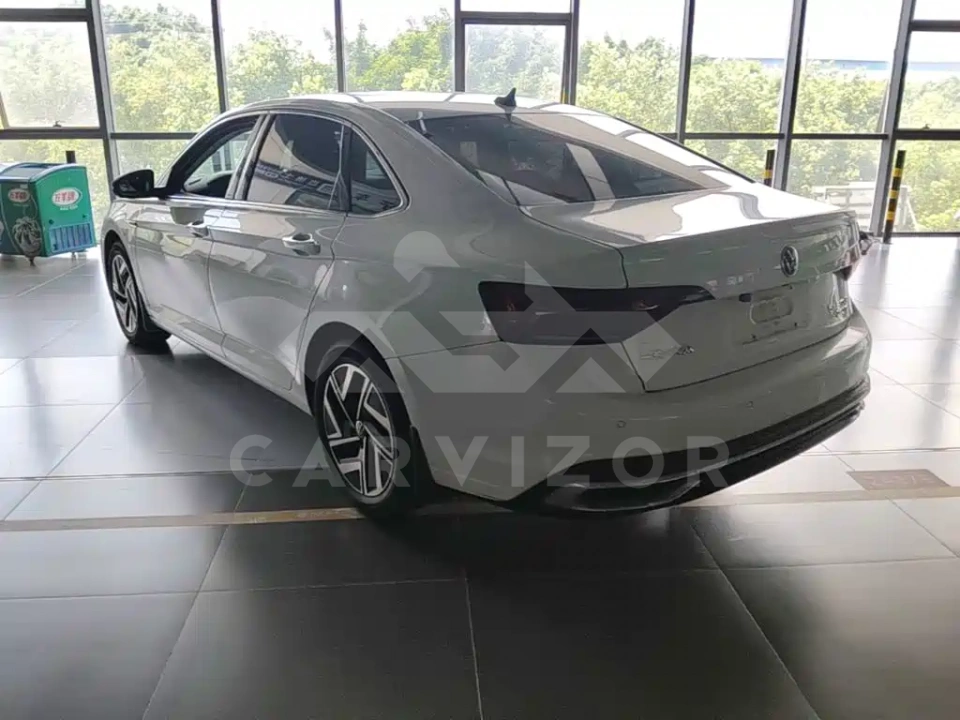 Volkswagen Sagitar