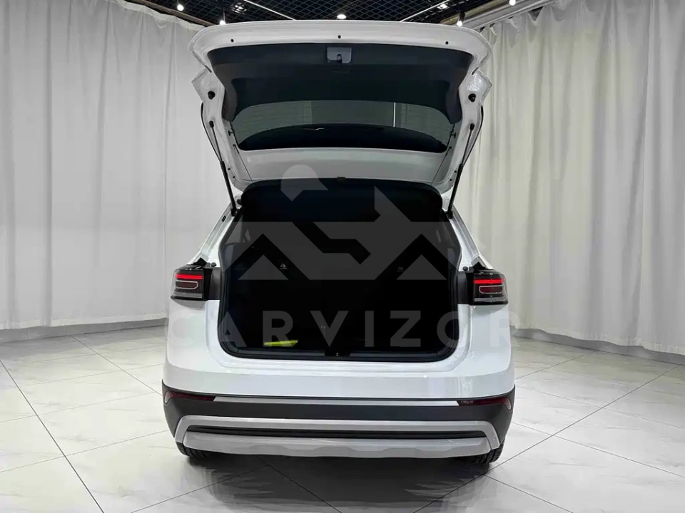 Volkswagen Tharu