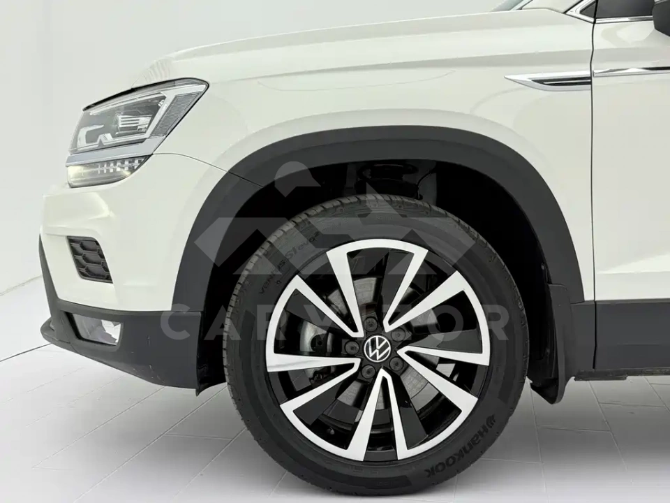 Volkswagen Tharu