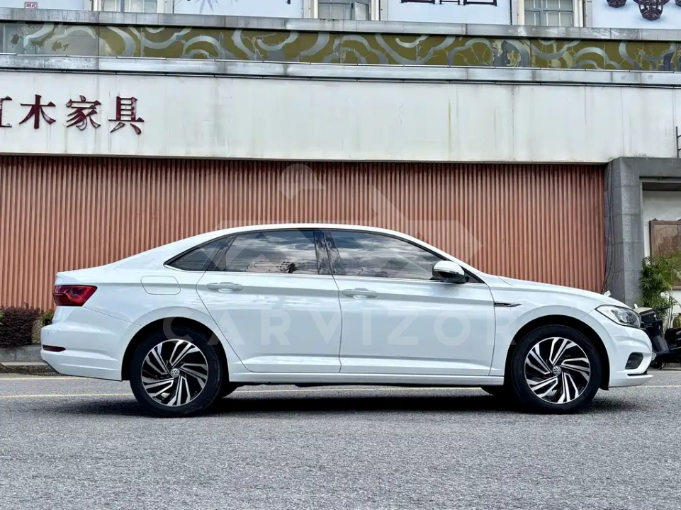 Volkswagen Sagitar