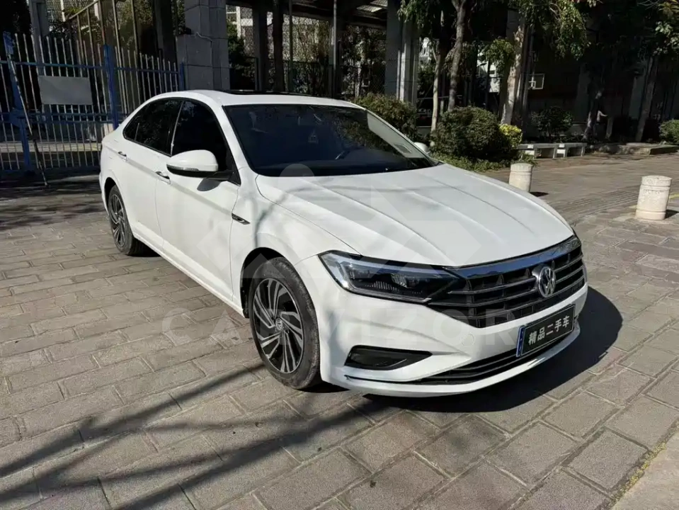 Volkswagen Sagitar