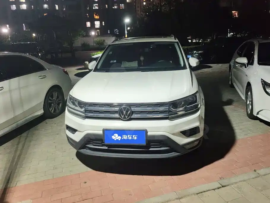 Volkswagen Tharu