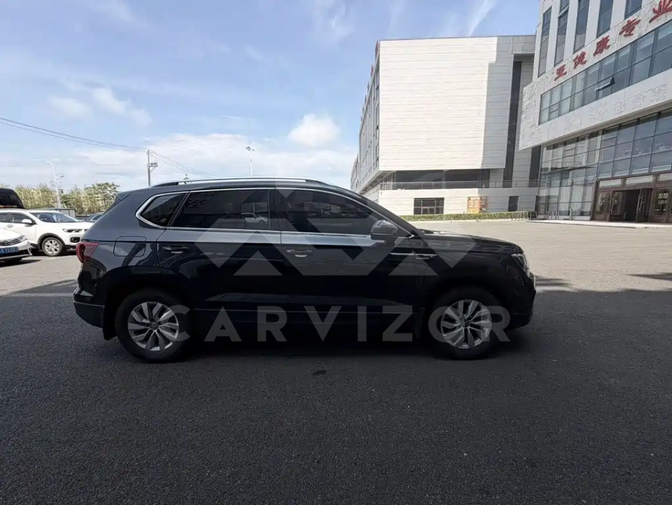 Volkswagen Tharu