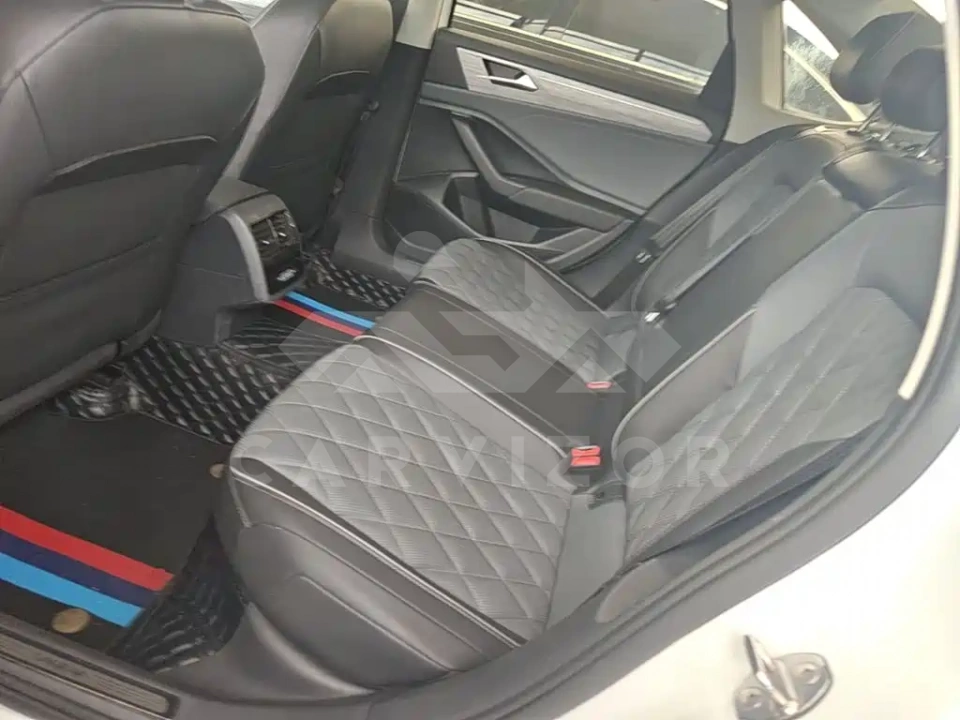 Volkswagen Sagitar