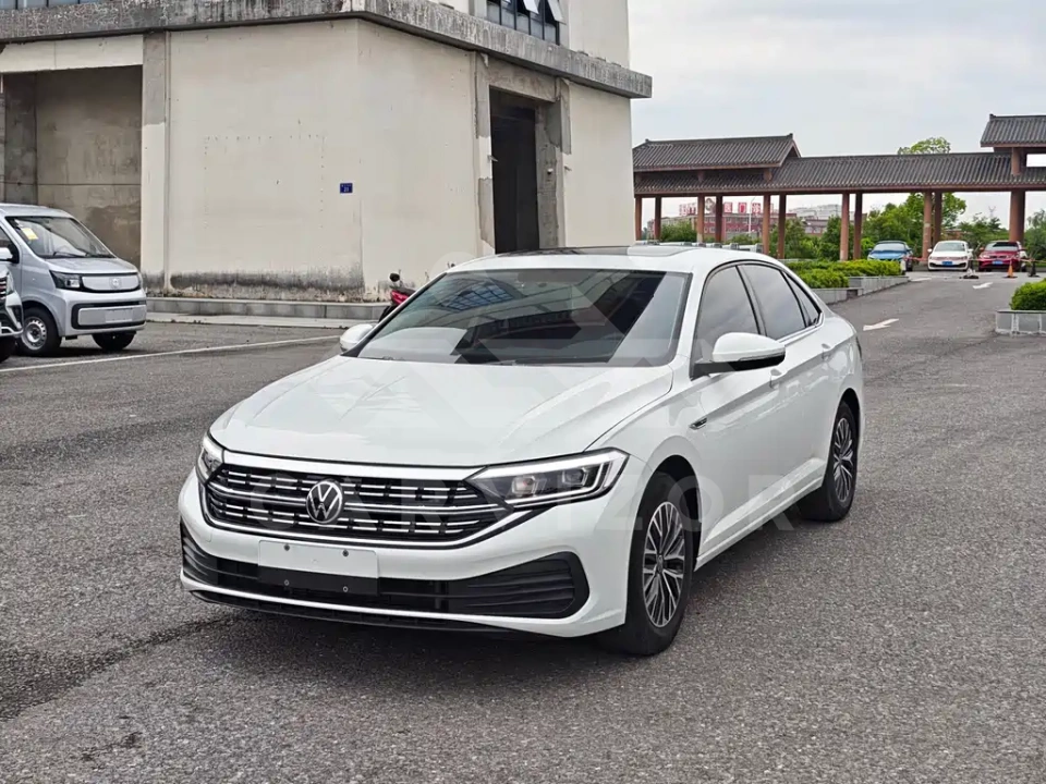 Volkswagen Sagitar