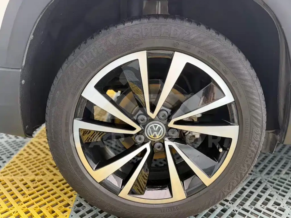 Volkswagen Tharu