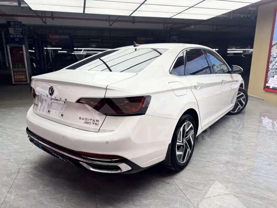 Volkswagen Sagitar