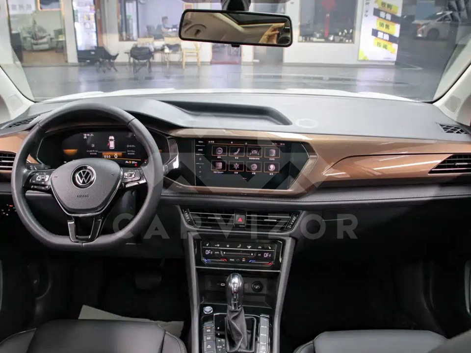 Volkswagen Tharu