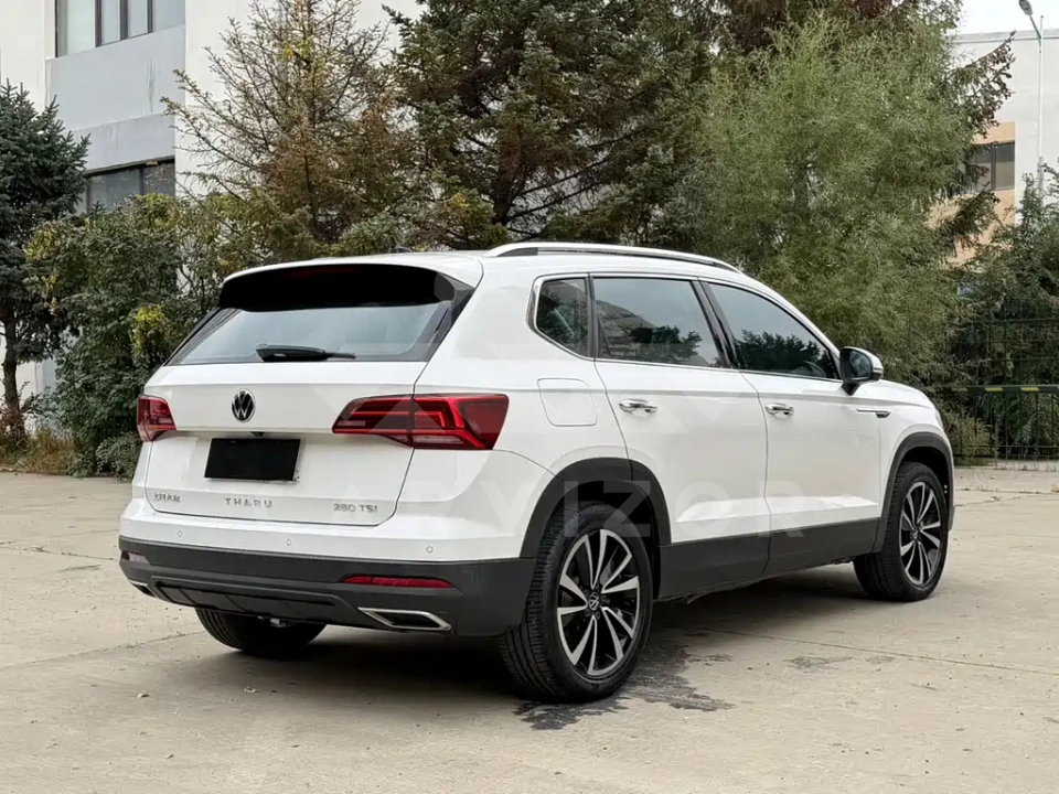 Volkswagen Tharu