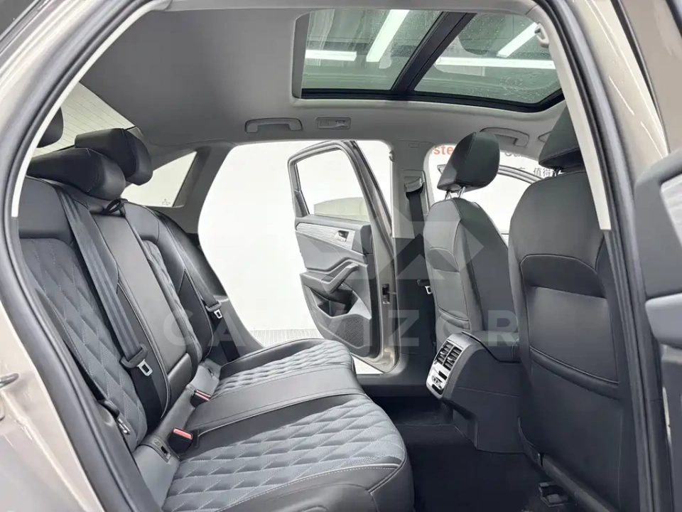 Volkswagen Sagitar