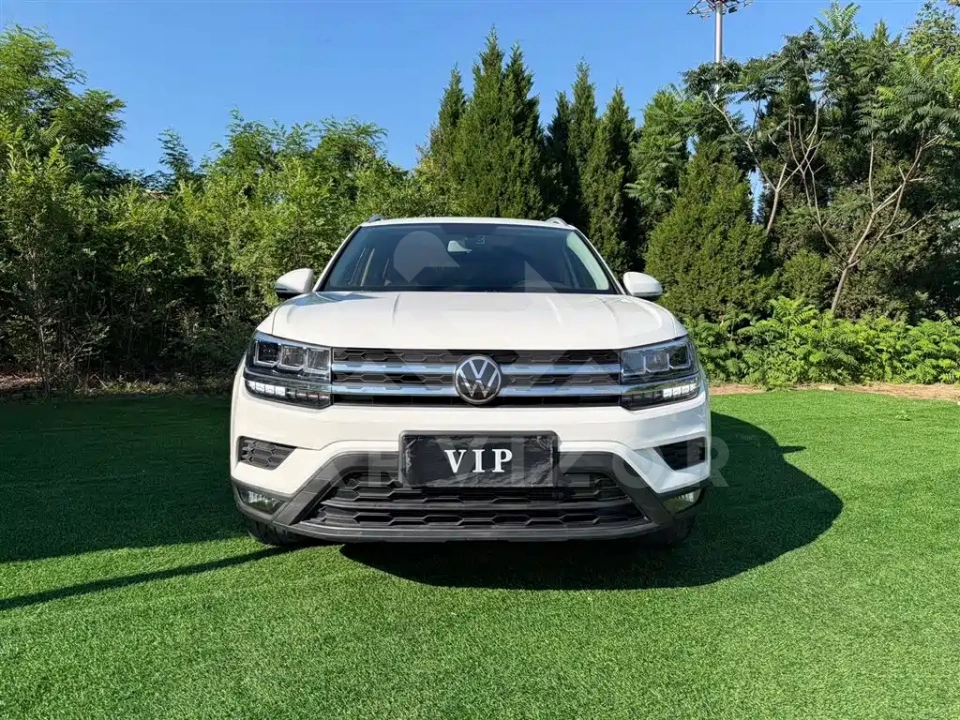 Volkswagen Tharu
