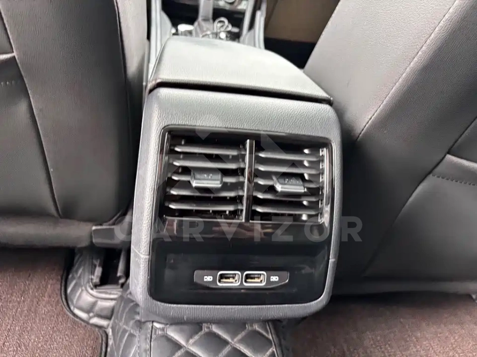 Volkswagen Sagitar