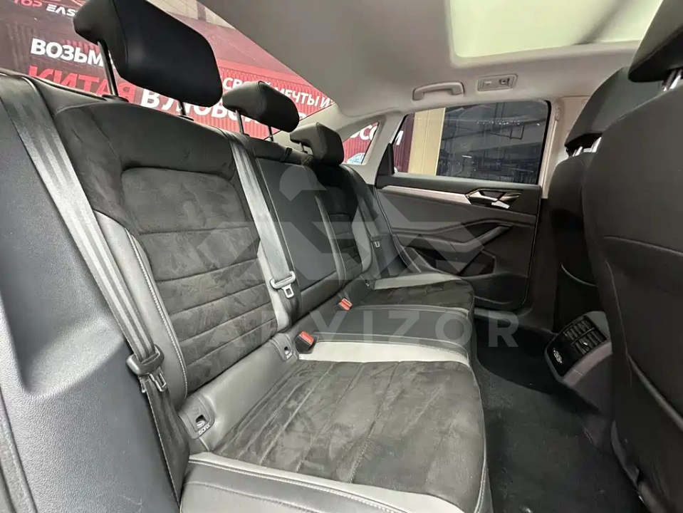 Volkswagen Sagitar