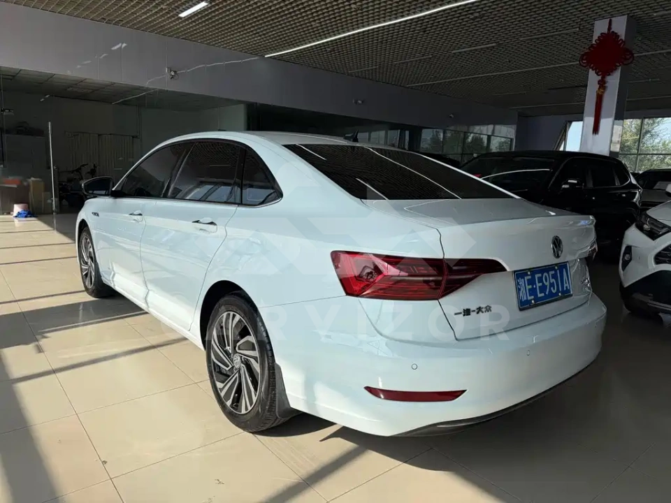 Volkswagen Sagitar