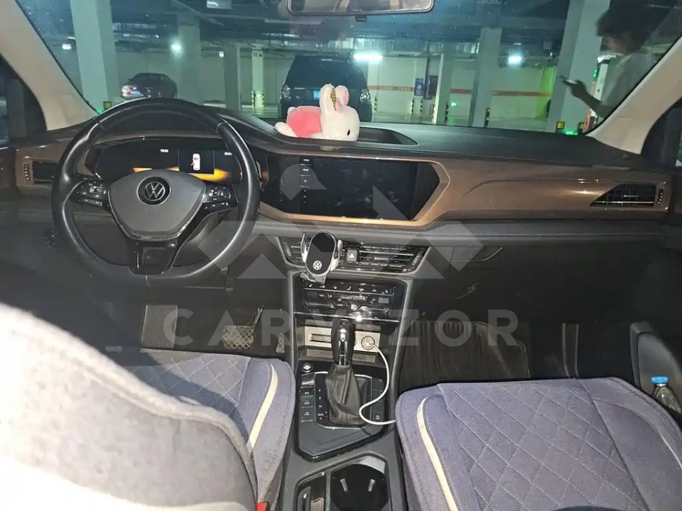 Volkswagen Tharu