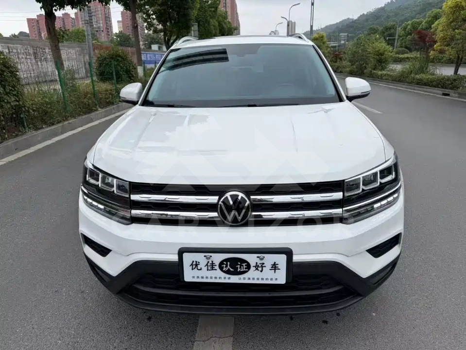 Volkswagen Tharu