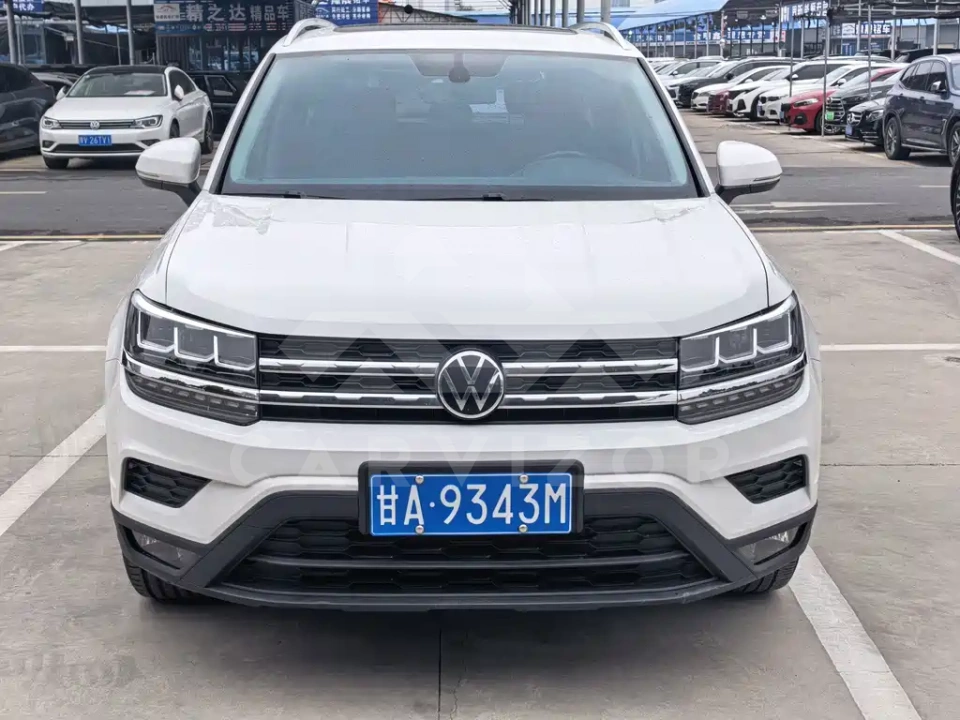 Volkswagen Tharu
