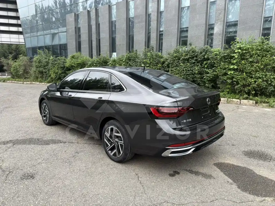 Volkswagen Sagitar