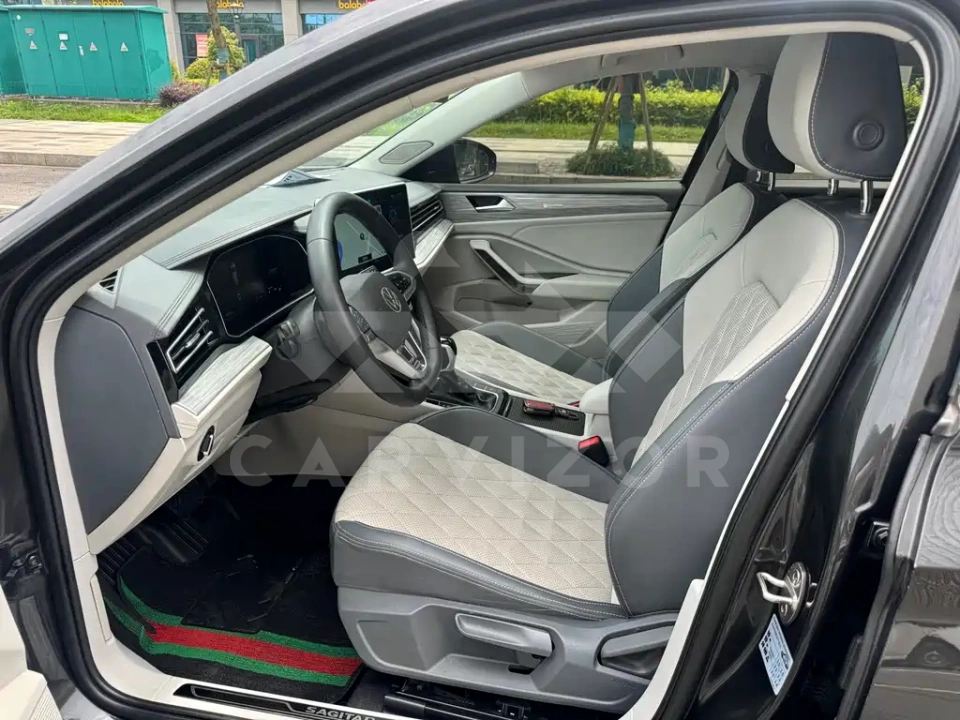 Volkswagen Sagitar