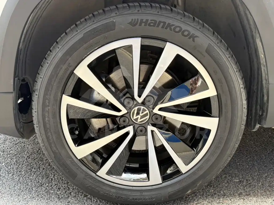 Volkswagen Tharu