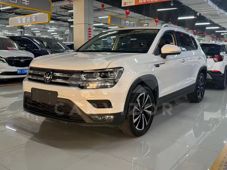 Volkswagen Tharu