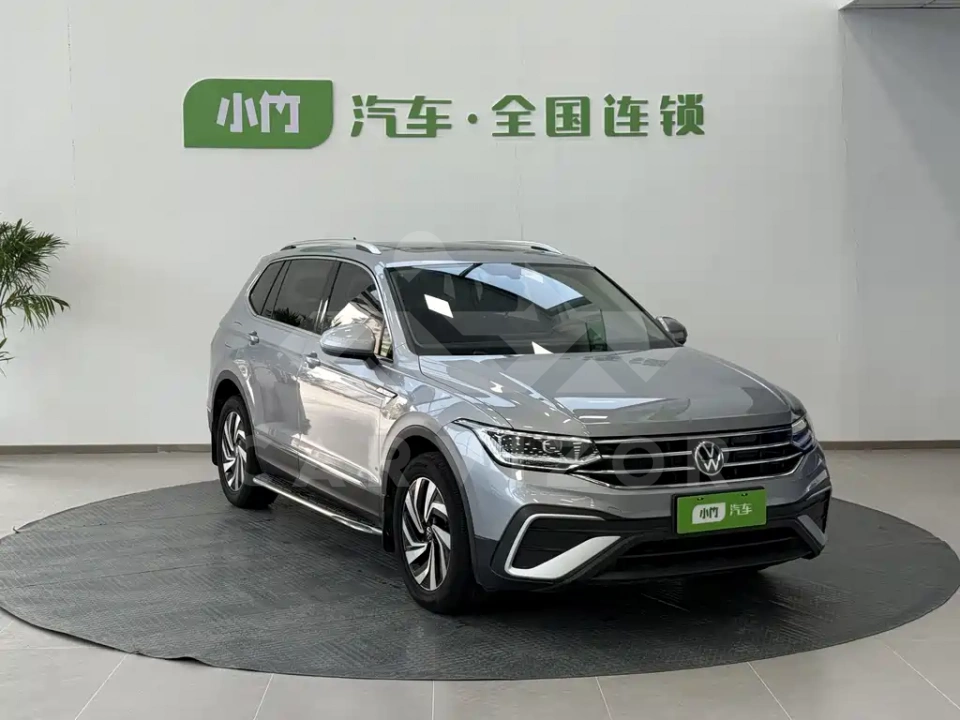 Volkswagen Tiguan L