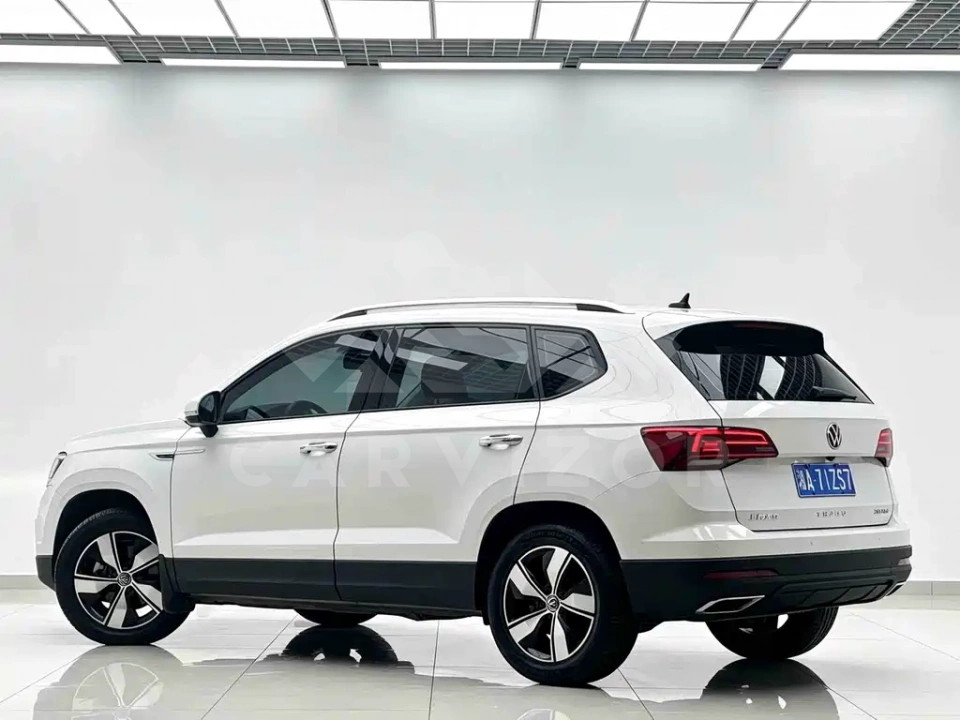 Volkswagen Tharu