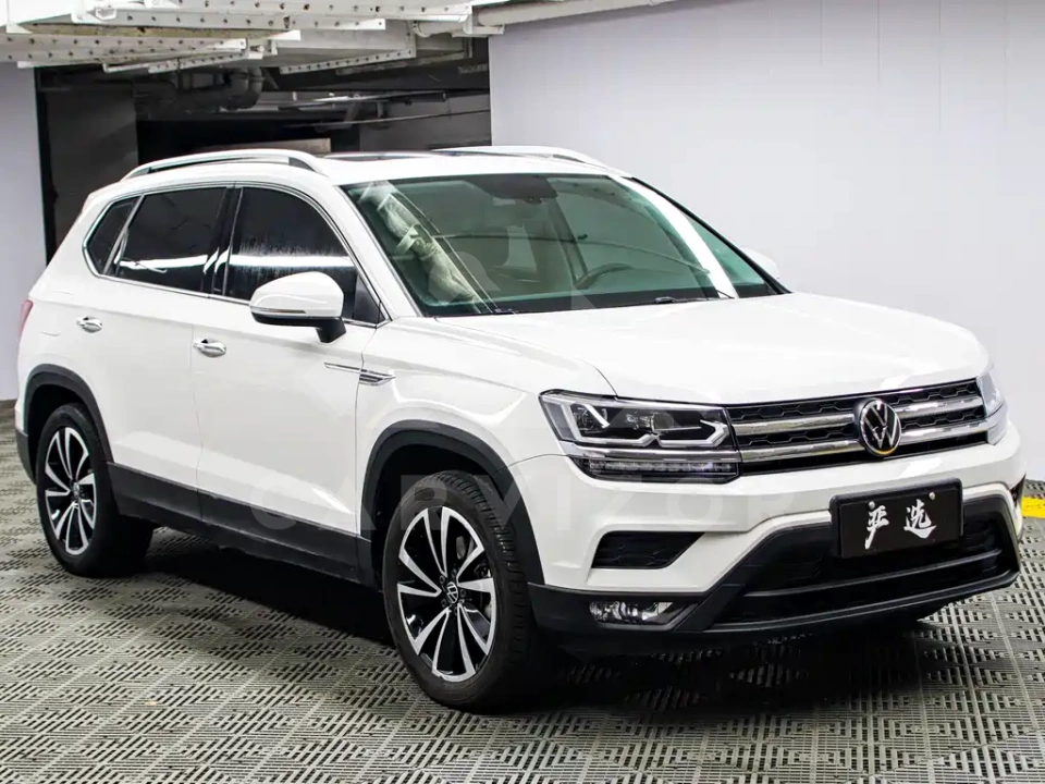 Volkswagen Tharu