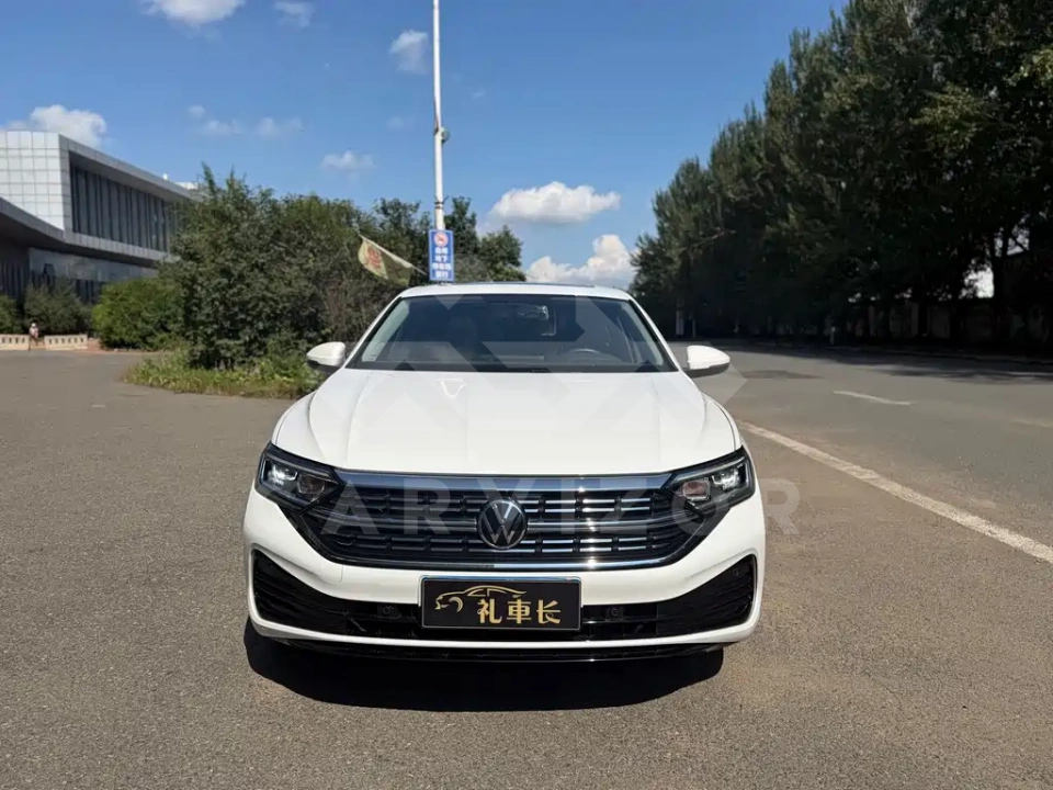 Volkswagen Sagitar