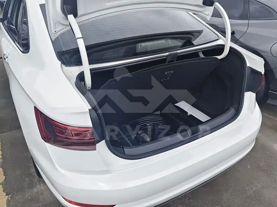 Volkswagen Sagitar