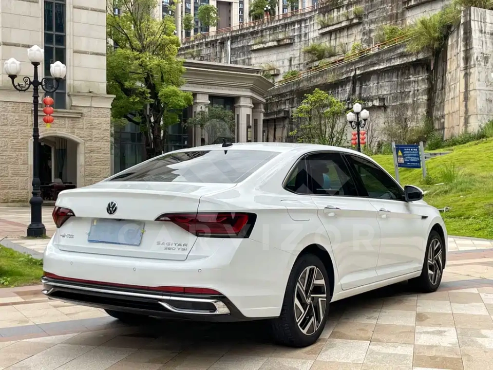 Volkswagen Sagitar