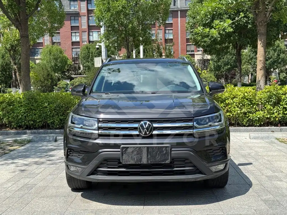 Volkswagen Tharu