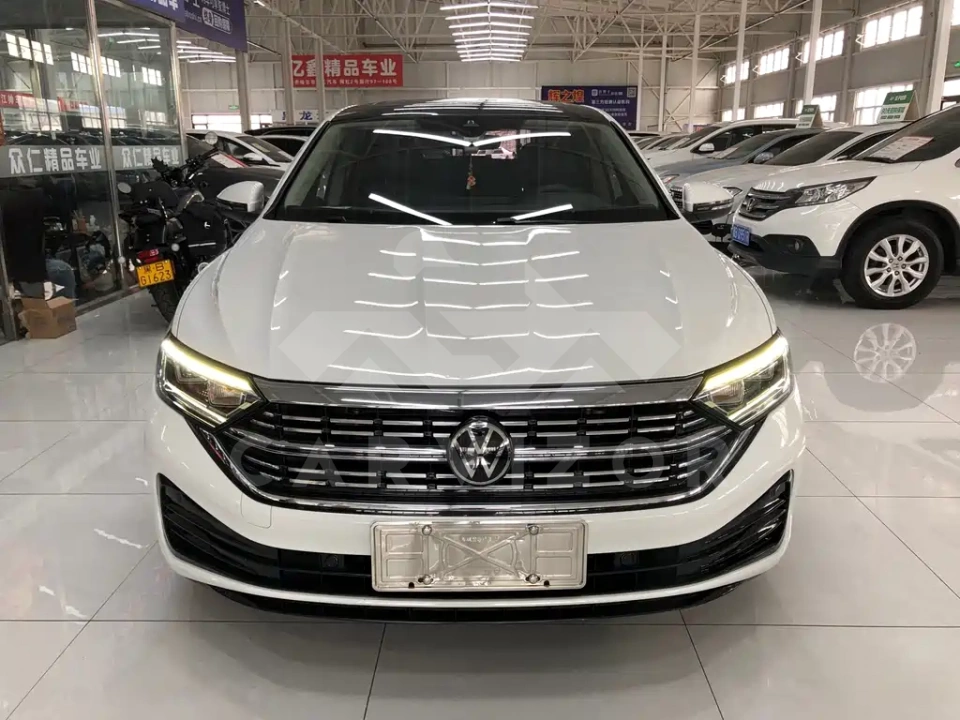 Volkswagen Sagitar