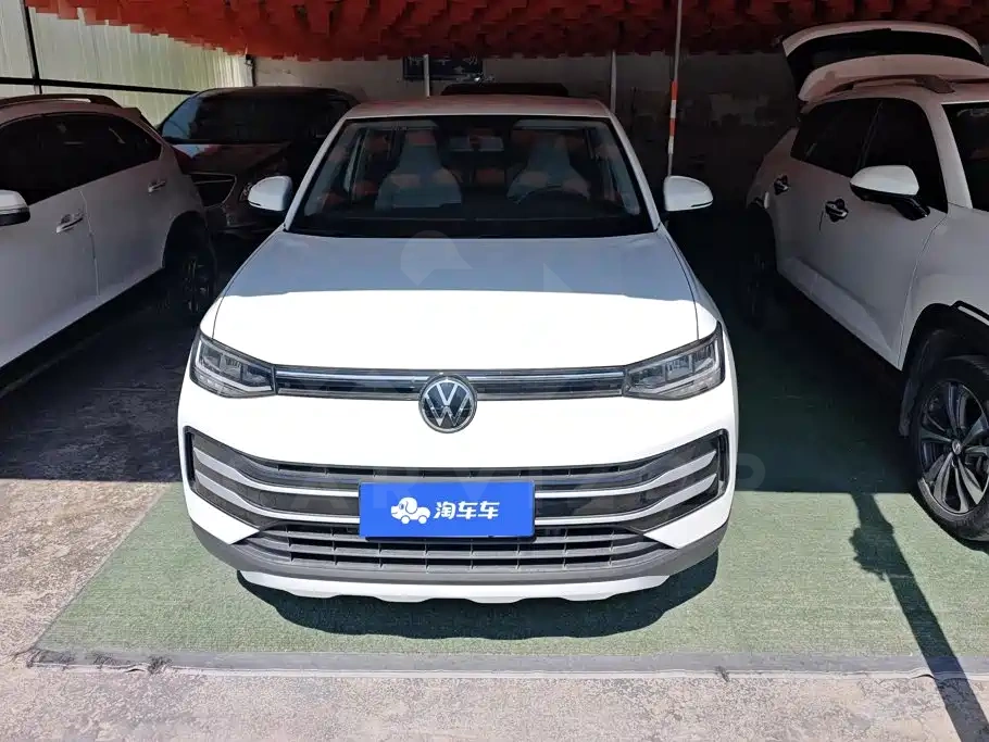 Volkswagen Tharu