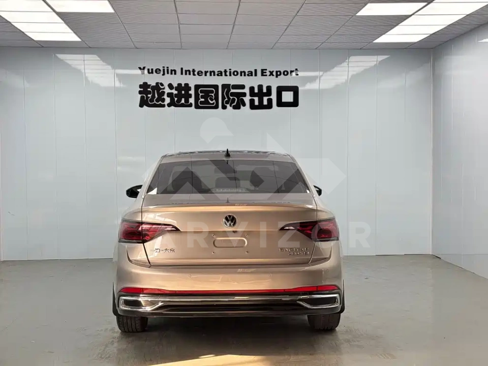 Volkswagen Sagitar