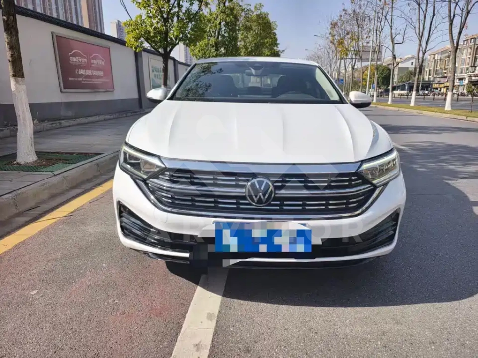 Volkswagen Sagitar