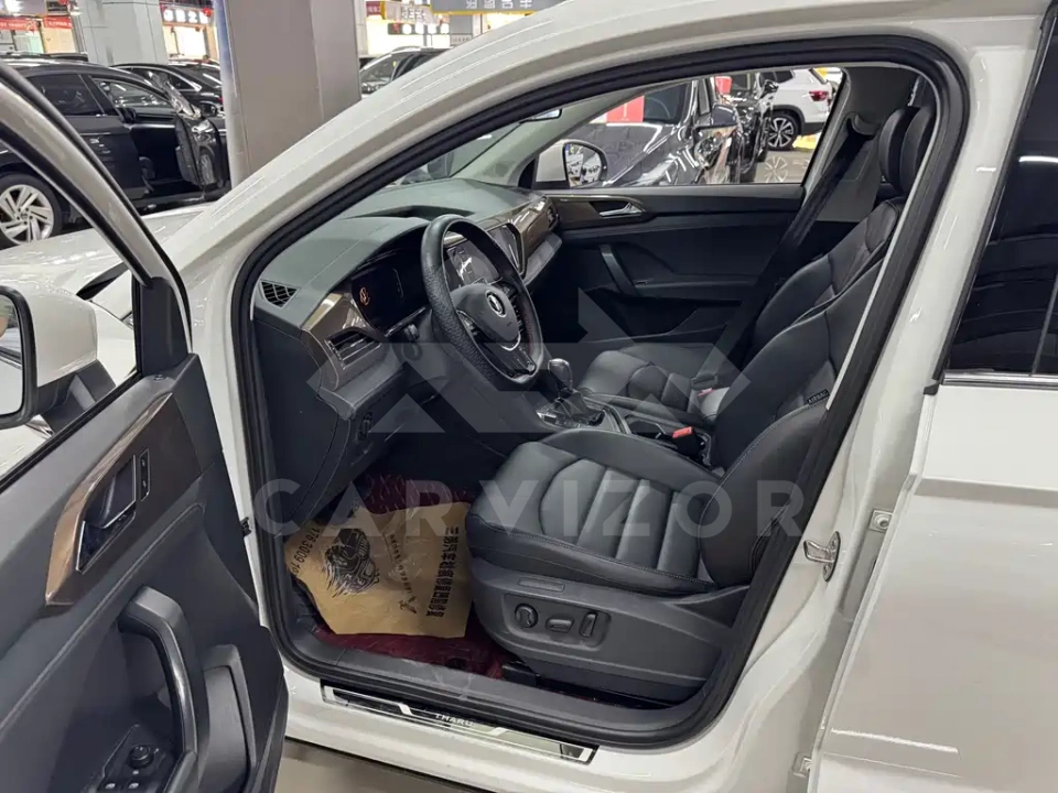 Volkswagen Tharu