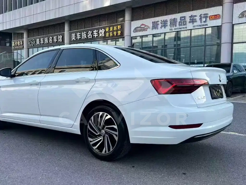 Volkswagen Sagitar